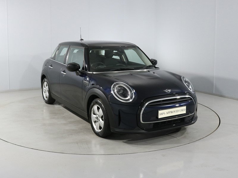 2023 (23) MINI HATCHBACK 1.5 Cooper Classic Premium 5dr Auto