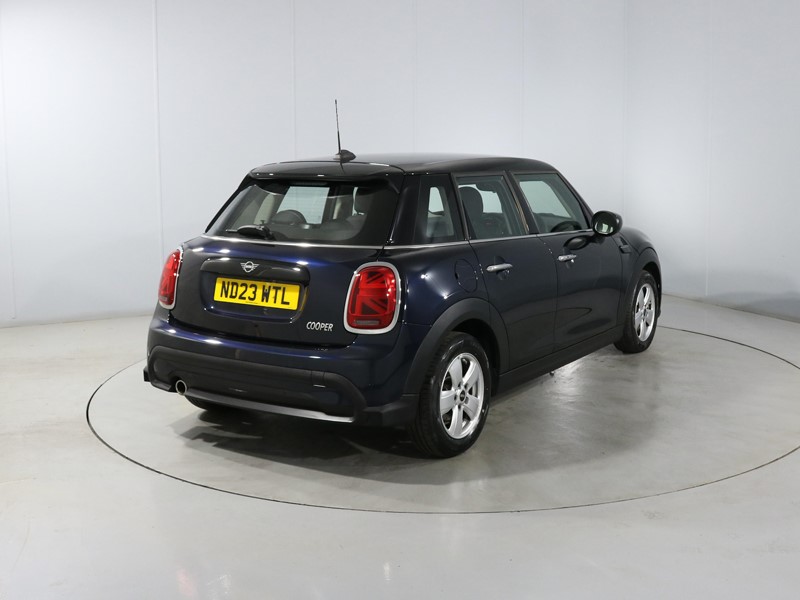 2023 (23) MINI HATCHBACK 1.5 Cooper Classic Premium 5dr Auto 5605860