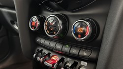 2023 (23) MINI HATCHBACK 1.5 Cooper Classic Premium 5dr Auto 5605847