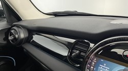 2023 (23) MINI HATCHBACK 1.5 Cooper Classic Premium 5dr Auto 5605842