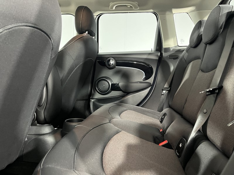 2023 (23) MINI HATCHBACK 1.5 Cooper Classic Premium 5dr Auto 5605853