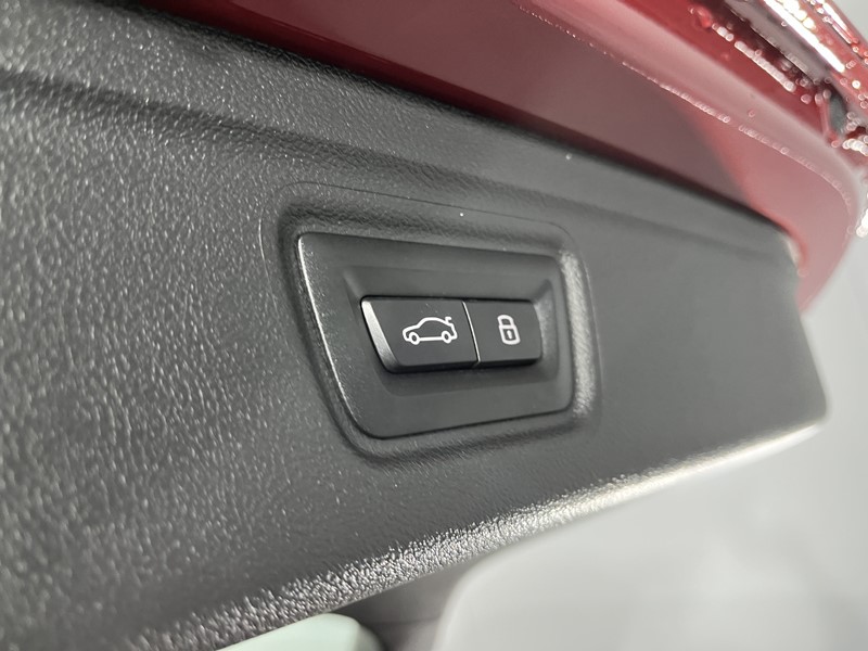 2025 (75) BMW 3 SERIES 320i M Sport 5dr Step Auto 5742950