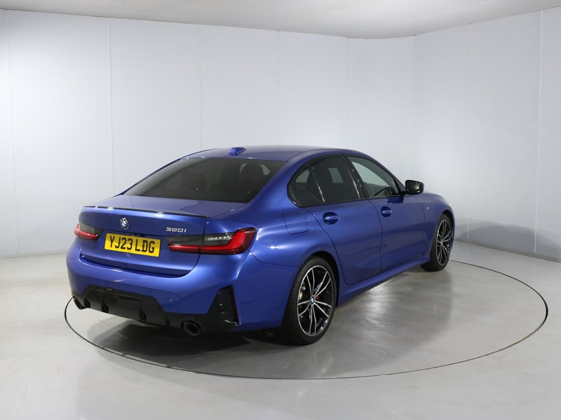 2023 (23) BMW 3 SERIES 320i M Sport 4dr Step Auto 5601767
