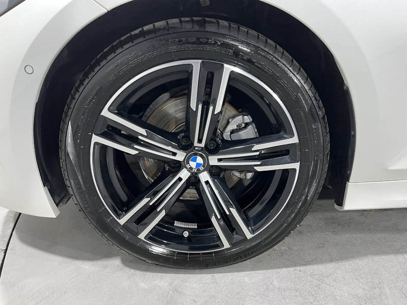 2026 (75) BMW 3 SERIES 320i M Sport 4dr Step Auto 5603108