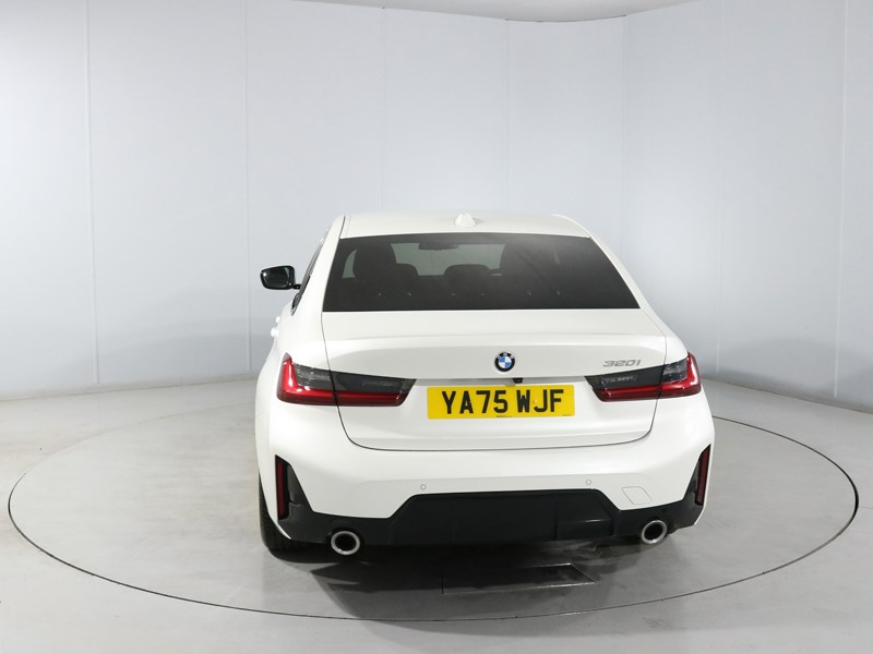 2026 (75) BMW 3 SERIES 320i M Sport 4dr Step Auto 5603109