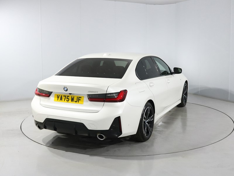 2026 (75) BMW 3 SERIES 320i M Sport 4dr Step Auto 5603143
