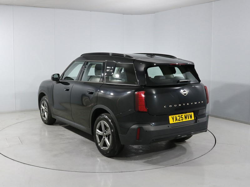 2025 (25) MINI COUNTRYMAN 1.5 C Classic 5dr Auto 1
