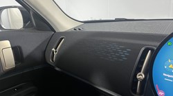 2025 (25) MINI COUNTRYMAN 1.5 C Classic 5dr Auto 5612062