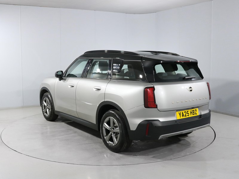 2025 (25) MINI COUNTRYMAN 1.5 C Classic 5dr Auto 5612040