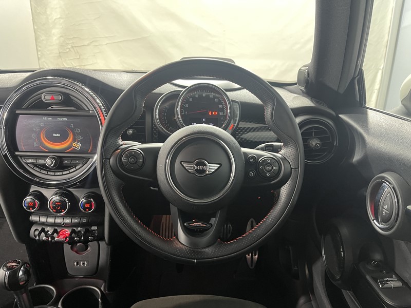 2018 (18) MINI HATCHBACK 2.0 John Cooper Works 3dr 5619987