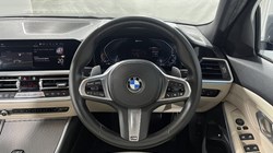 2020 (20) BMW 3 SERIES 330e M Sport 4dr Auto 5631213