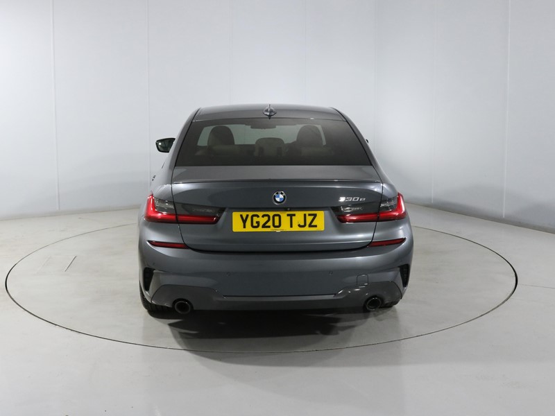 2020 (20) BMW 3 SERIES 330e M Sport 4dr Auto 5631223