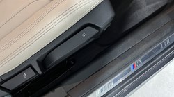 2020 (20) BMW 3 SERIES 330e M Sport 4dr Auto 5631227