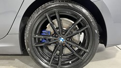 2020 (20) BMW 3 SERIES 330e M Sport 4dr Auto 5631222