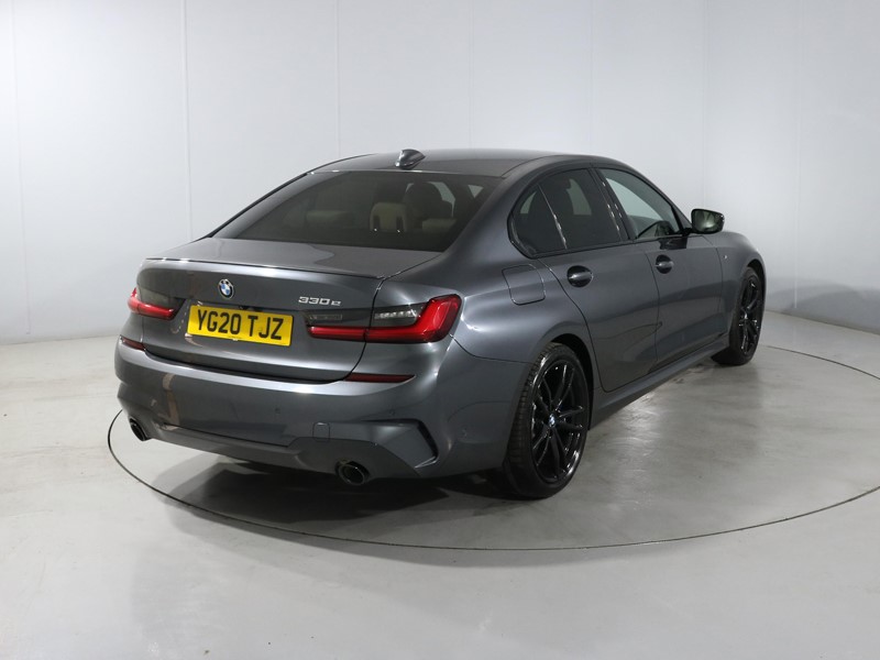 2020 (20) BMW 3 SERIES 330e M Sport 4dr Auto 5631258