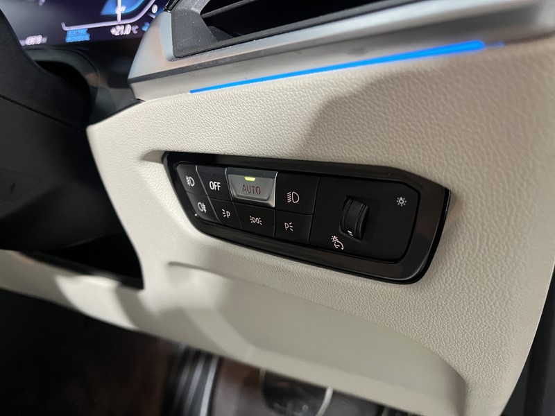 2020 (20) BMW 3 SERIES 330e M Sport 4dr Auto 5631229
