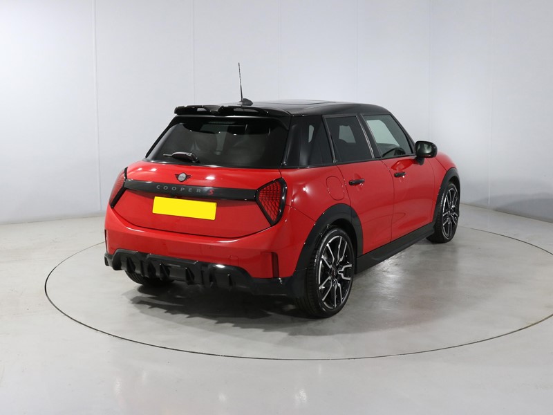 2024 (24) MINI COOPER 2.0 S Sport 5dr Auto 5631634