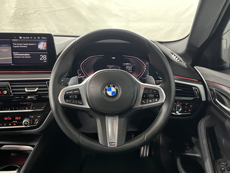 2022 (72) BMW 5 SERIES 520d MHT M Sport 5dr Step Auto 5658478
