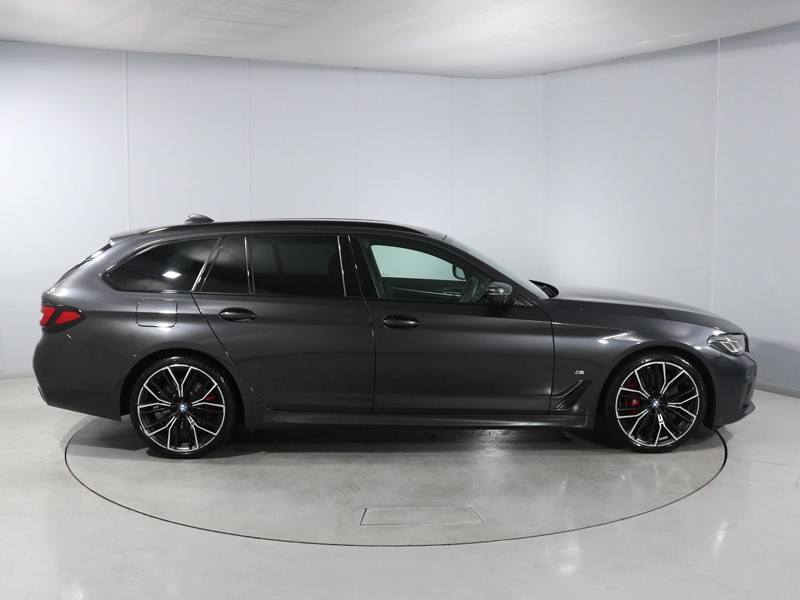 2022 (72) BMW 5 SERIES 520d MHT M Sport 5dr Step Auto 5658476