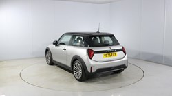 2025 (75) MINI COOPER 1.5 C Classic 3dr Auto 5631490