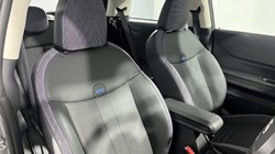 2025 (75) MINI COOPER 1.5 C Classic 3dr Auto 5631499