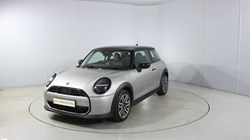 2025 (75) MINI COOPER 1.5 C Classic 3dr Auto 5631523