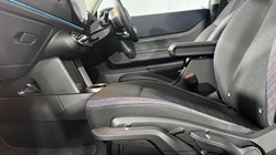 2025 (75) MINI COOPER 1.5 C Classic 3dr Auto 5631517