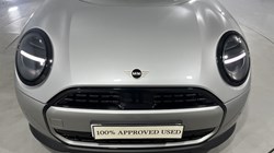 2025 (75) MINI COOPER 1.5 C Classic 3dr Auto 5631520