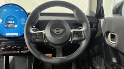 2025 (75) MINI COOPER 1.5 C Classic 3dr Auto 5631493