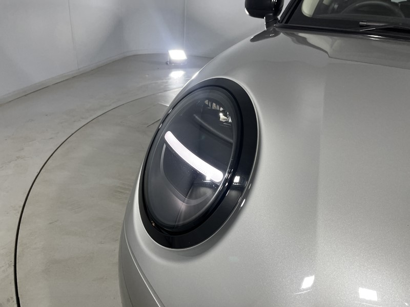 2025 (75) MINI COOPER 1.5 C Classic 3dr Auto 5631519