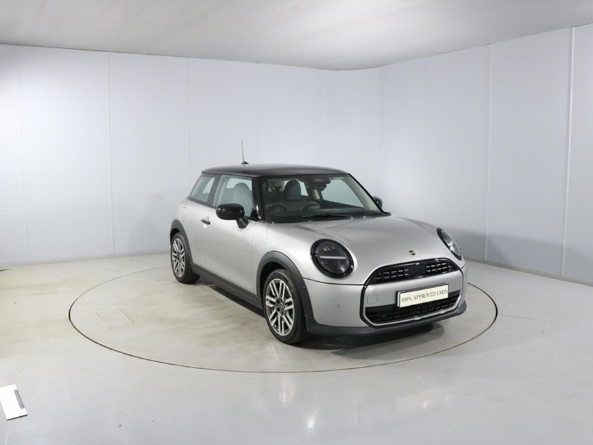 2025 (75) MINI COOPER 1.5 C Classic 3dr Auto