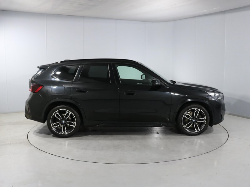 2022 (72) BMW X1 xDrive 23d MHT M Sport Premier 5dr Step Auto 5690489