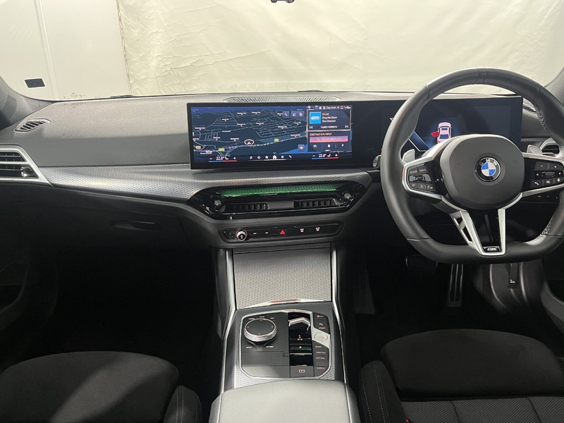 2025 (25) BMW 3 SERIES 320i M Sport 4dr Step Auto 5671179