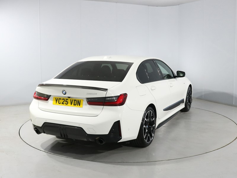 2025 (25) BMW 3 SERIES 320i M Sport 4dr Step Auto 5671270