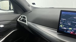 2025 (25) BMW 3 SERIES 320i M Sport 4dr Step Auto 5671249