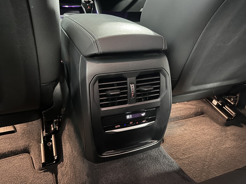 2022 (22) BMW 3 SERIES 330e M Sport 4dr Step Auto 5696211