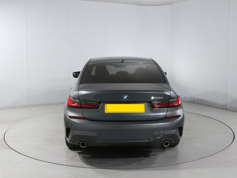 2022 (22) BMW 3 SERIES 330e M Sport 4dr Step Auto 5696192
