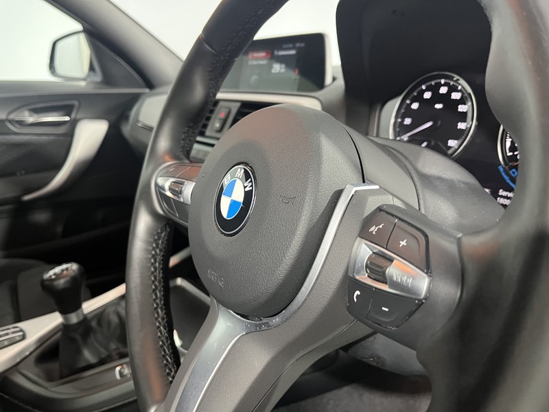 2020 (20) BMW 2 SERIES 218i M Sport 2dr [Nav] 5671406