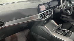 2021 (21) BMW 4 SERIES 420d MHT M Sport 2dr Step Auto 5701807