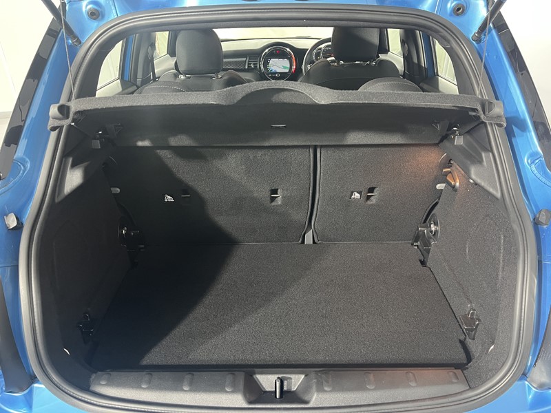 2019 (19) MINI HATCHBACK 2.0 Cooper S Sport II 5dr Auto 5696098