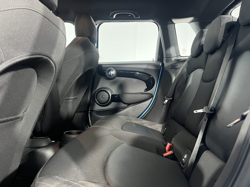 2019 (19) MINI HATCHBACK 2.0 Cooper S Sport II 5dr Auto 5696120