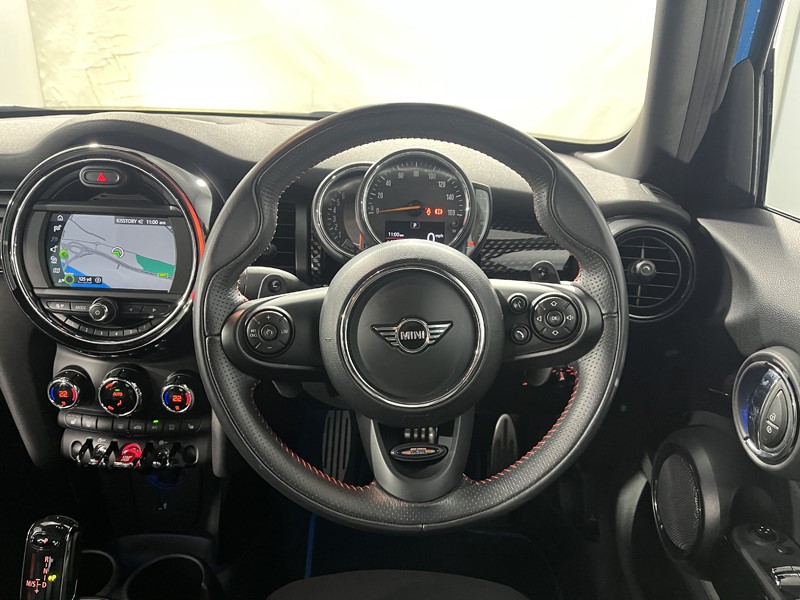 2019 (19) MINI HATCHBACK 2.0 Cooper S Sport II 5dr Auto 5696090
