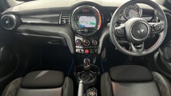 2019 (19) MINI HATCHBACK 2.0 Cooper S Sport II 5dr Auto 5696089