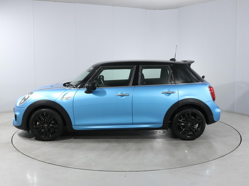 2019 (19) MINI HATCHBACK 2.0 Cooper S Sport II 5dr Auto 5696129