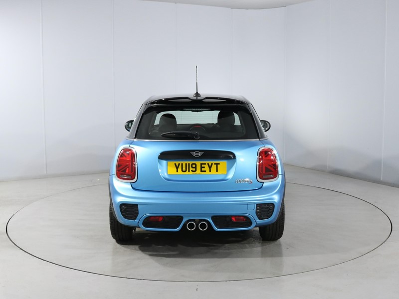 2019 (19) MINI HATCHBACK 2.0 Cooper S Sport II 5dr Auto 5696100