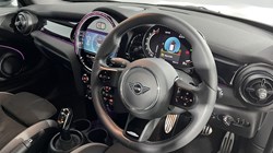 2023 (72) MINI HATCHBACK 1.5 Cooper Sport 3dr Auto 5675830