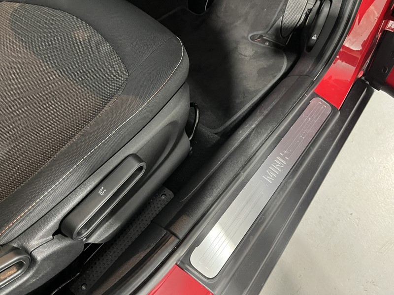2019 (69) MINI HATCHBACK 1.5 Cooper Classic II 5dr 5666634