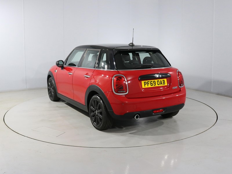 2019 (69) MINI HATCHBACK 1.5 Cooper Classic II 5dr 5666617