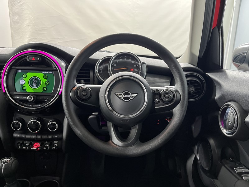 2019 (69) MINI HATCHBACK 1.5 Cooper Classic II 5dr 5666620