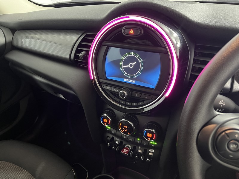 2019 (69) MINI HATCHBACK 1.5 Cooper Classic II 5dr 5666623